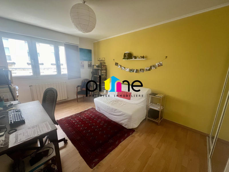 Appartement - 80 m² - 3 pièces