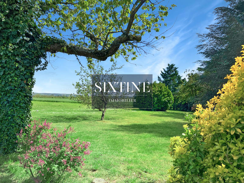 Maison - 197 m² - 9 pièces