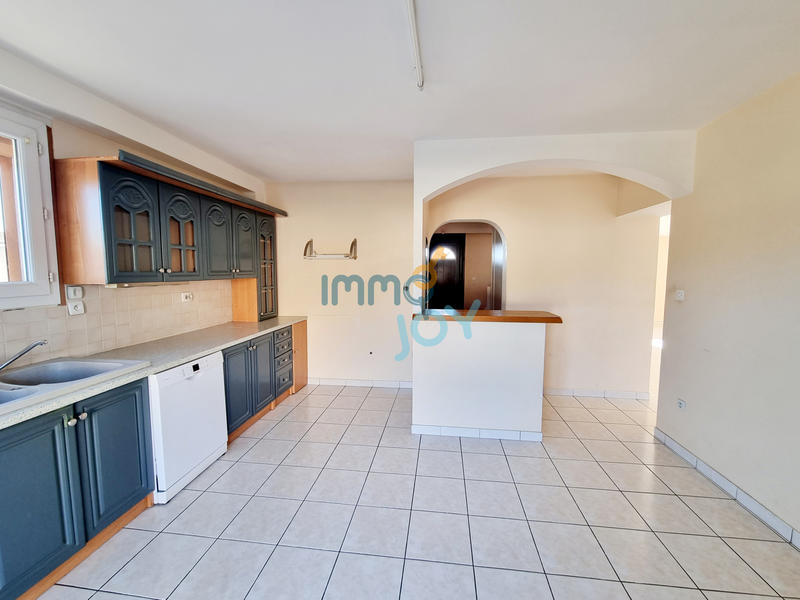 Maison - 140 m² - 5 pièces