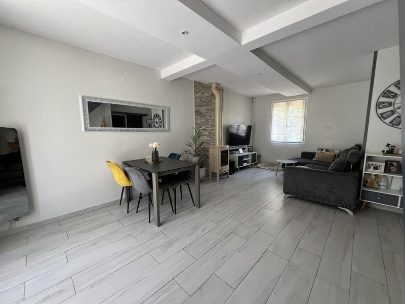 Maison - 80 m² - 5 pièces
