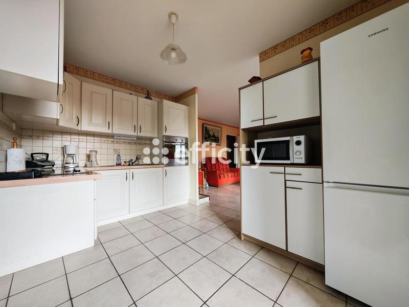 Appartement - 90 m² - 4 pièces