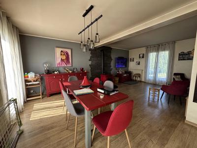 Maison - 112 m² - 5 pièces