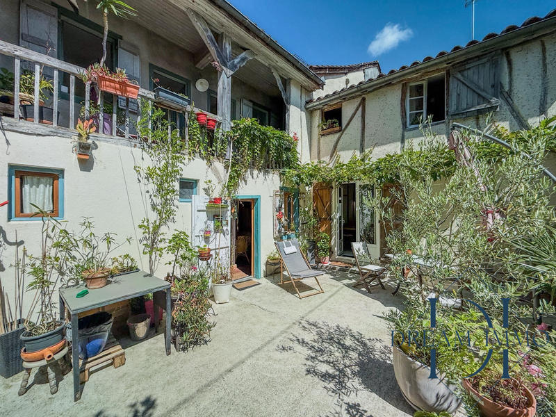 Maison ancienne - 180 m² - 8 pièces