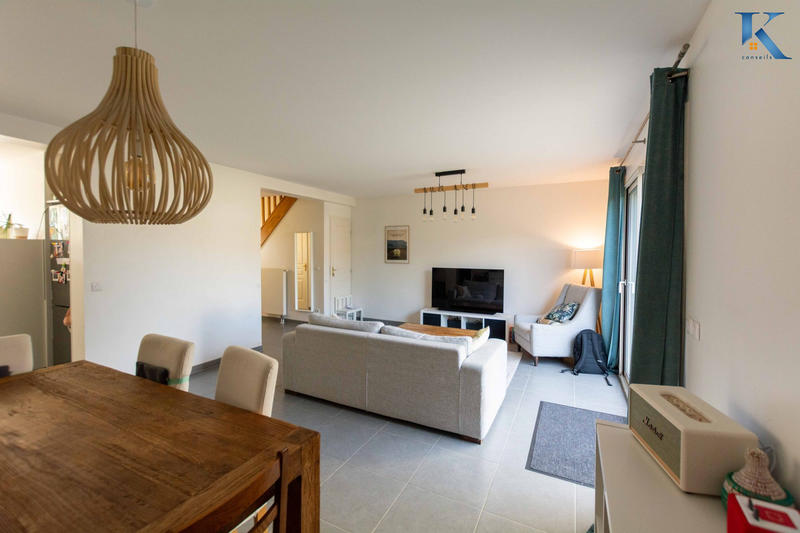 Maison - 96 m² - 4 pièces