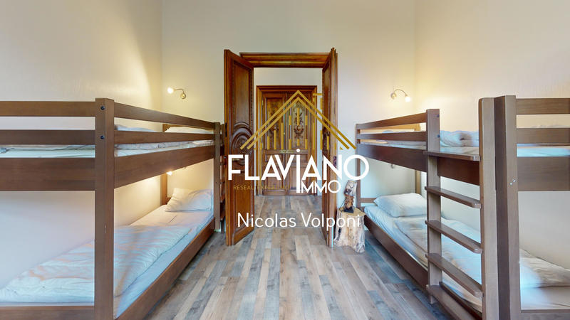 Appartement - 92 m² - 4 pièces