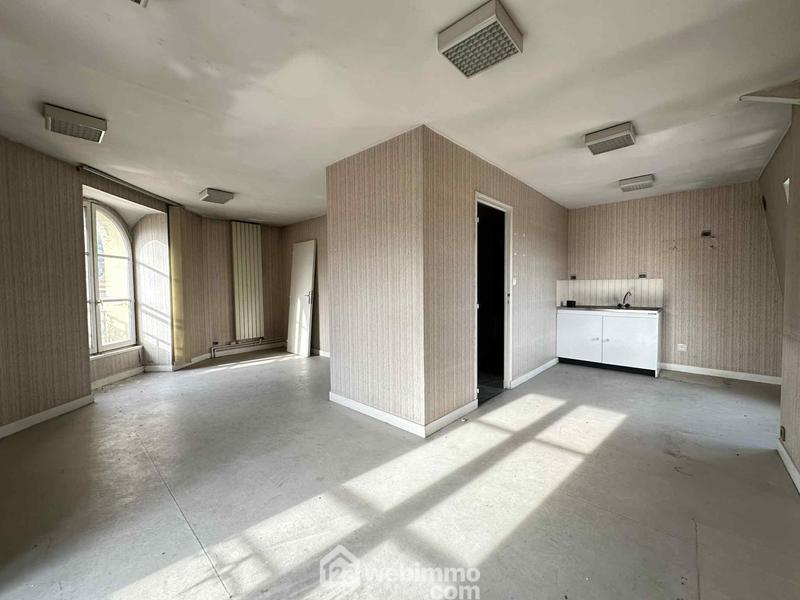 Local commercial - 626 m² - 40 pièces