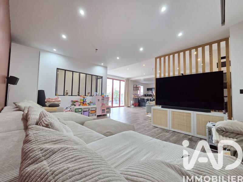 Maison - 190 m² - 5 pièces