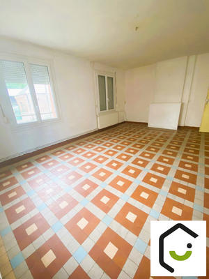 Maison - 80 m² - 5 pièces