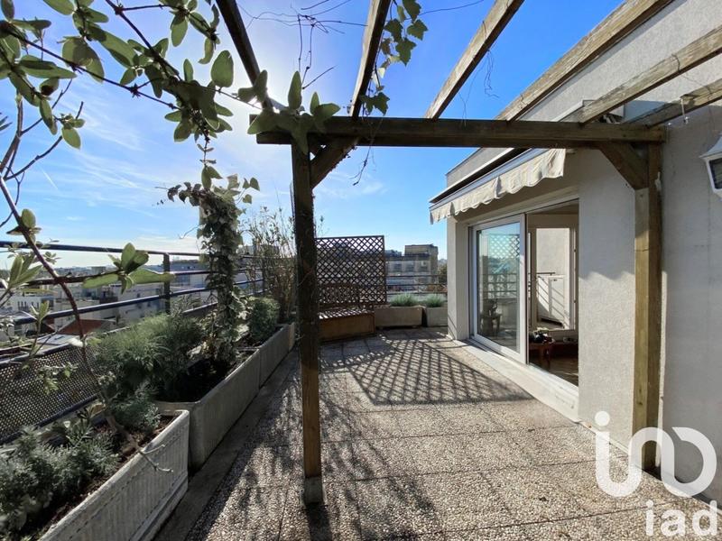 Appartement - 85 m² - 3 pièces