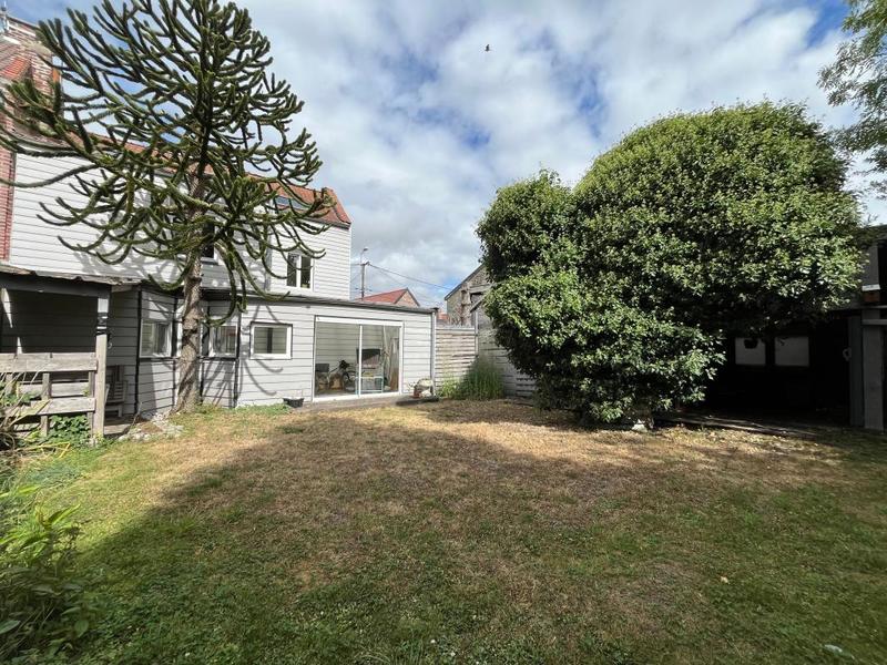 Maison - 130 m² - 6 pièces