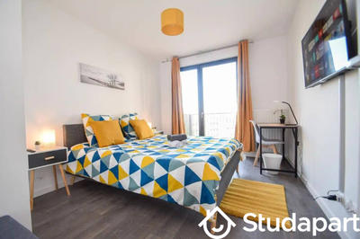 Chambre - 12 m² - 1 pièce