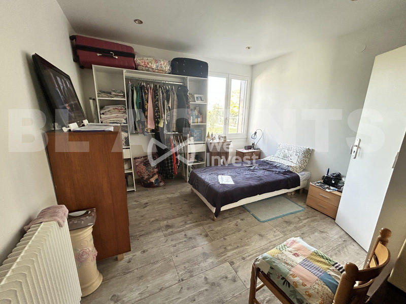 Maison - 90 m² - 5 pièces