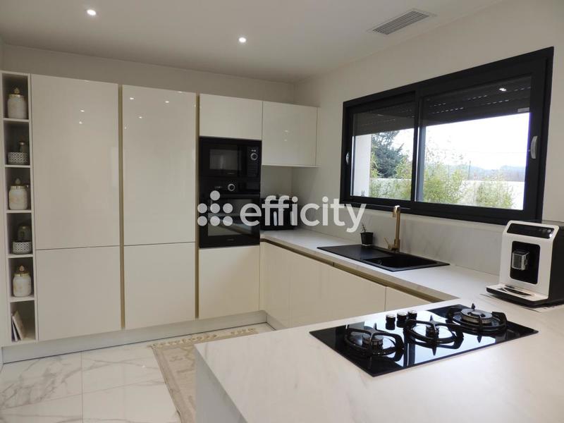 Maison - 128 m² - 4 pièces