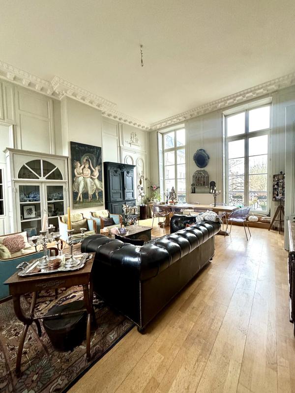 Appartement - 147 m² - 5 pièces