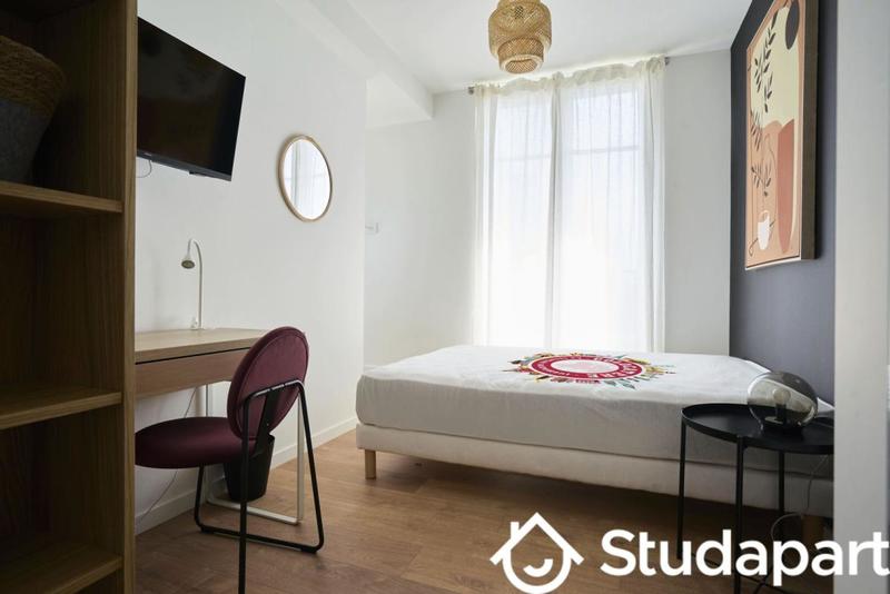 Chambre - 11 m² - 1 pièce