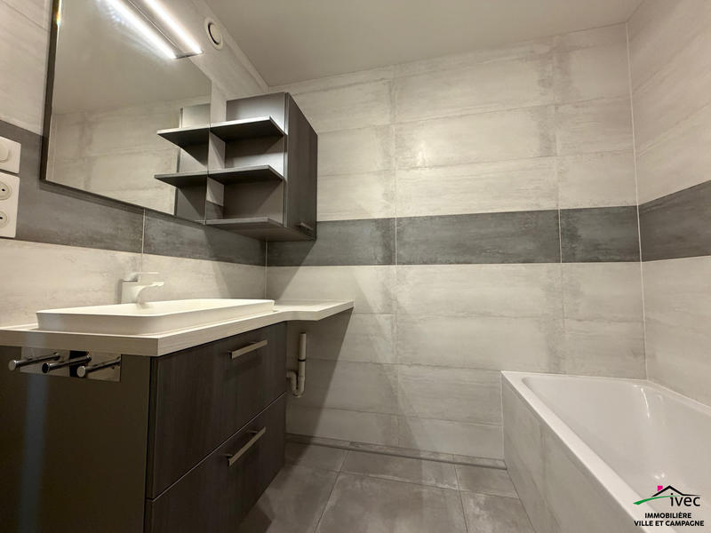 Appartement - 60 m² - 3 pièces