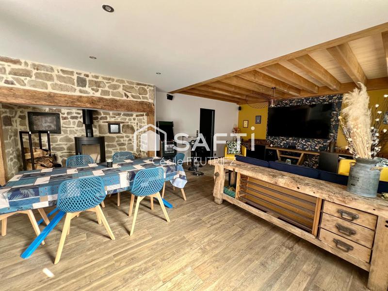 Maison - 215 m² - 9 pièces