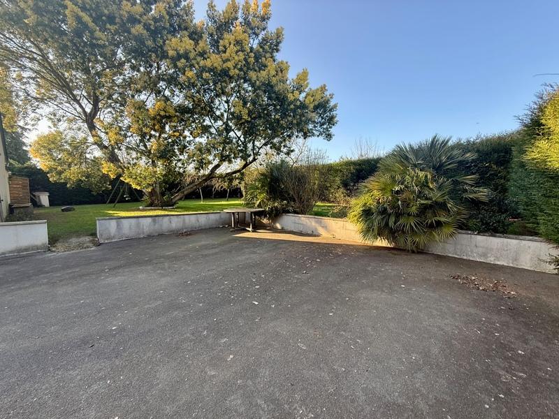 Maison - 200 m² - 10 pièces