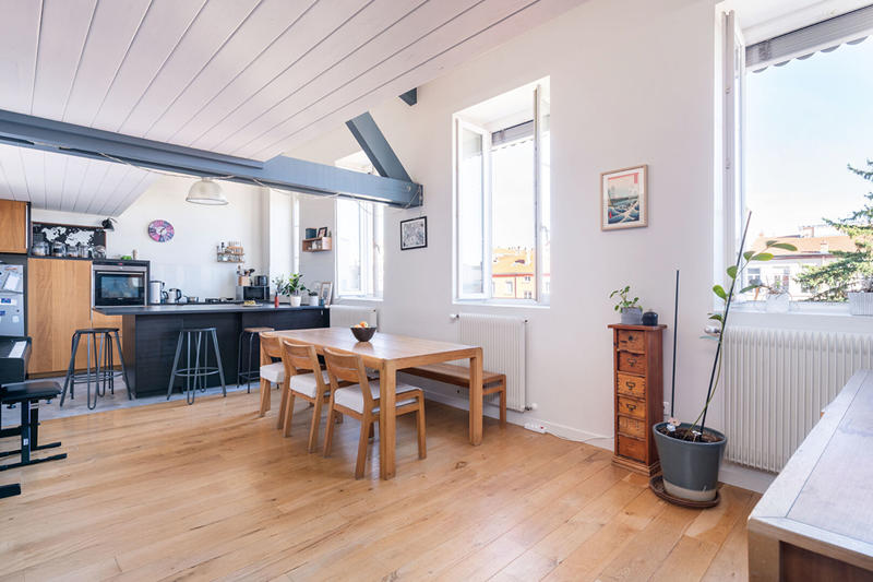 Appartement - 101 m² - 4 pièces