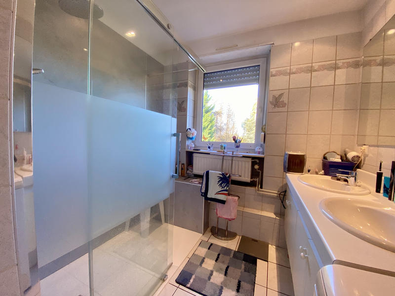 Maison - 194 m² - 6 pièces