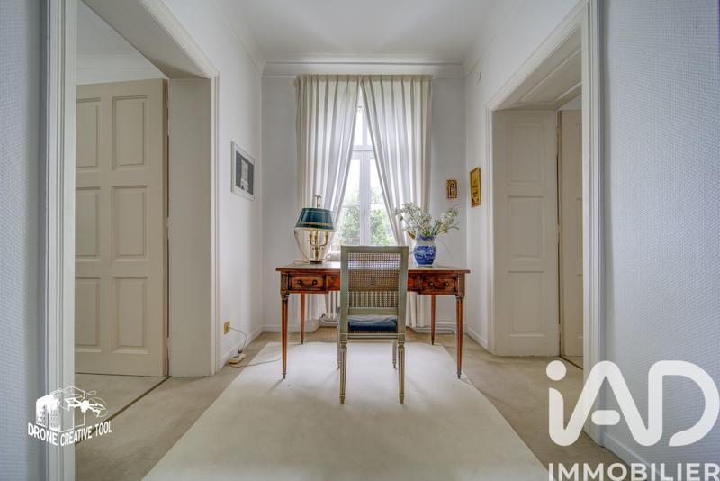 Maison - 464 m² - 12 pièces