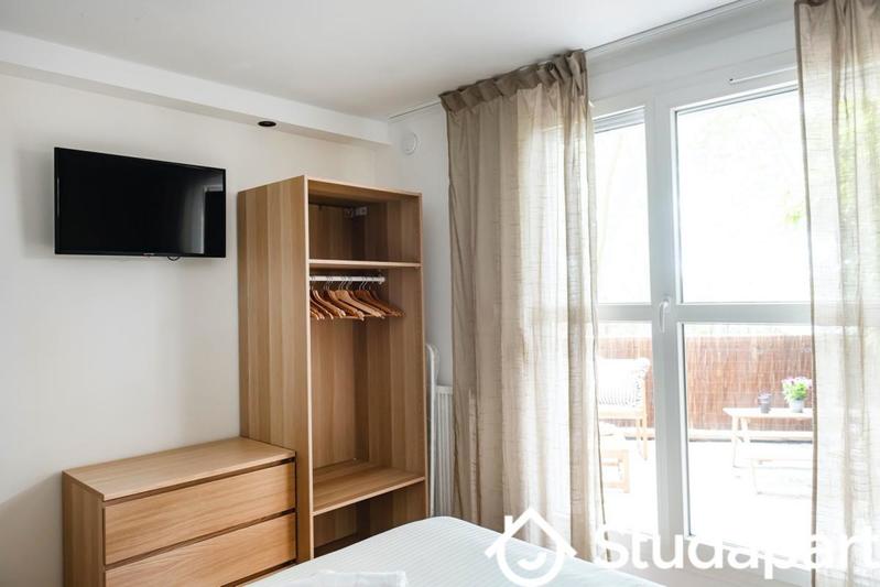 Chambre - 9 m² - 1 pièce