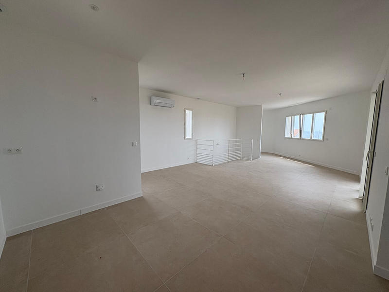 Maison - 100 m² - 3 pièces