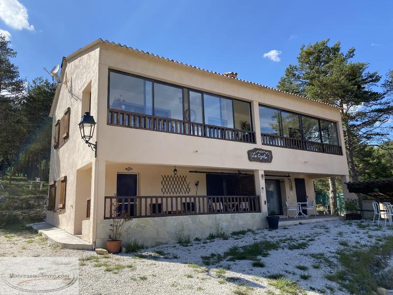 Maison - 105 m² - 4 pièces