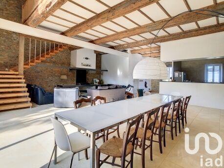 Maison - 430 m² - 7 pièces