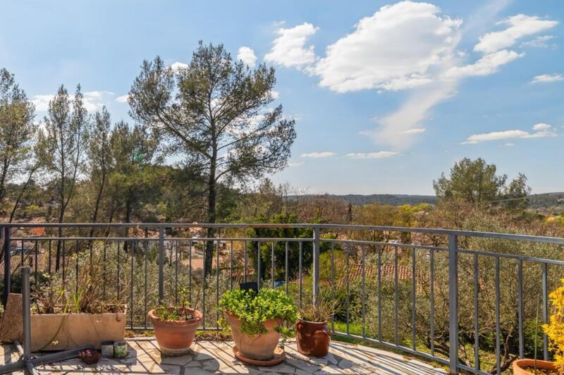 Maison - 138 m² - 7 pièces