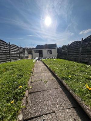 Maison - 77 m² - 4 pièces