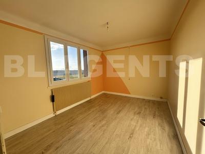 Maison traditionnelle - 110 m² - 4 pièces