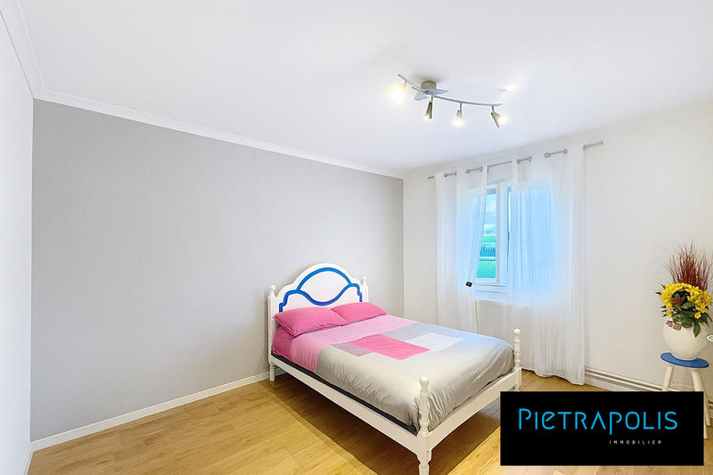 Maison - 122 m² - 5 pièces