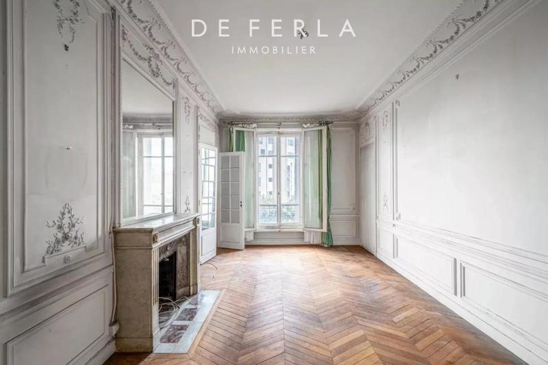 Appartement - 222 m² - 7 pièces