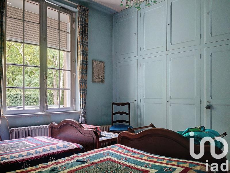 Maison - 241 m² - 10 pièces