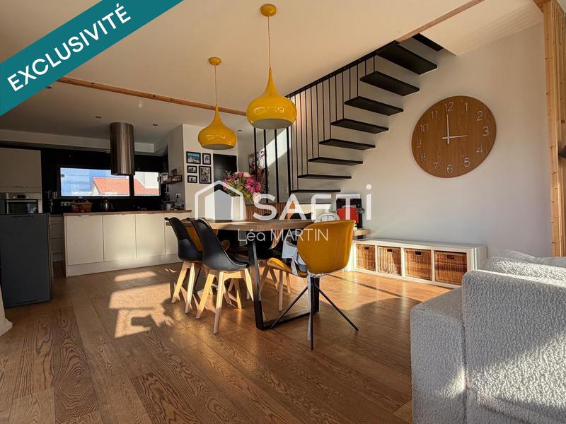 Maison - 99 m² - 5 pièces