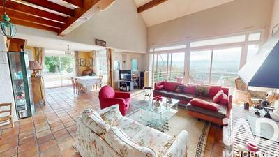 Maison de maîtres - 210 m² - 6 pièces