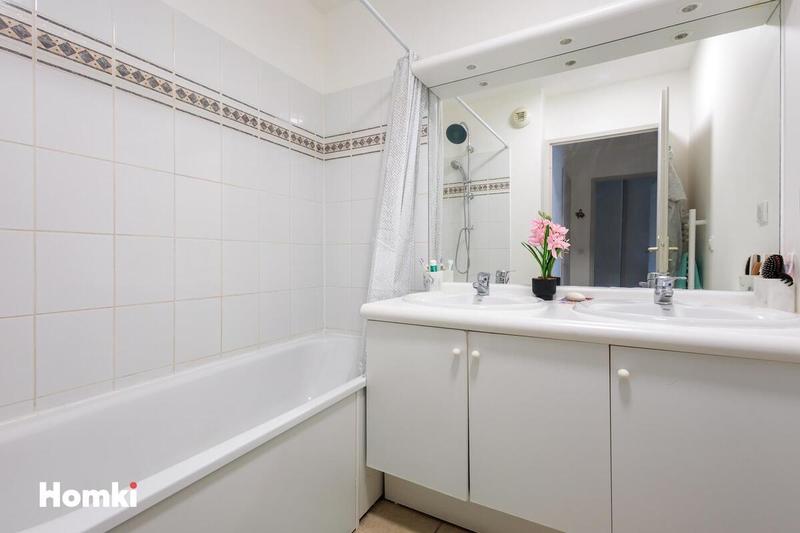 Appartement - 60 m² - 2 pièces