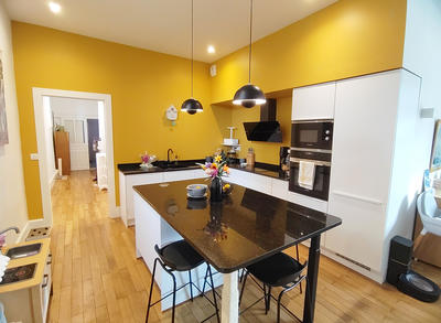 Appartement - 122 m² - 4 pièces