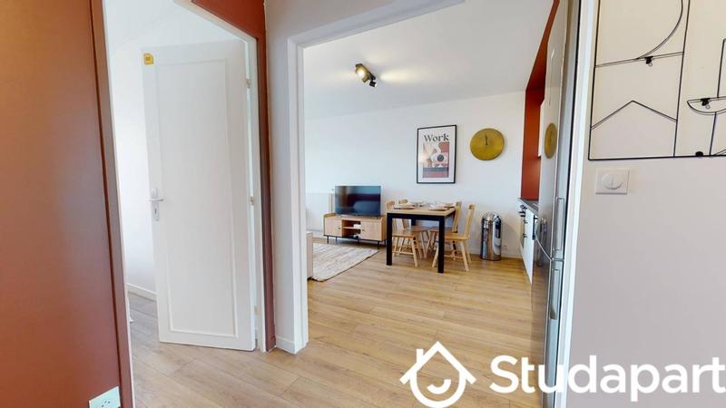 Chambre - 12 m² - 1 pièce