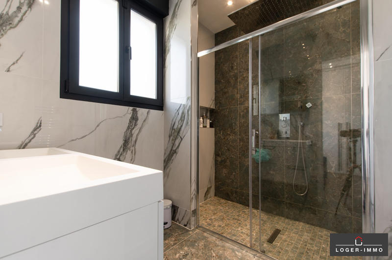 Villa - 230 m² - 7 pièces