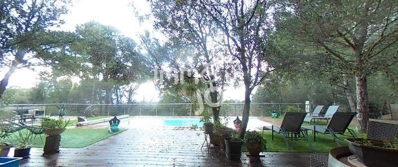 Villa - 268 m² - 7 pièces