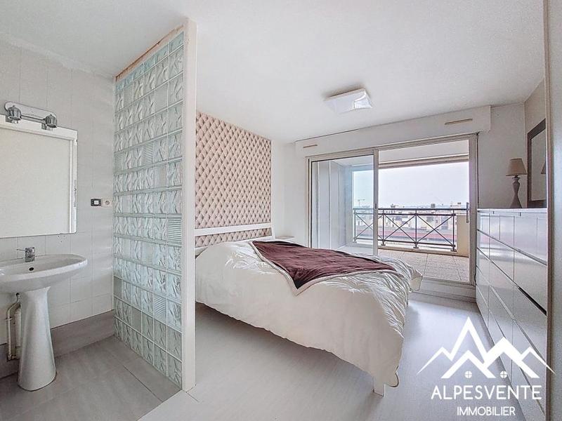 Appartement - 102 m² - 4 pièces