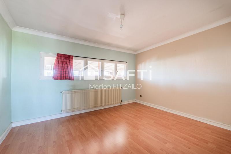 Maison - 251 m² - 10 pièces