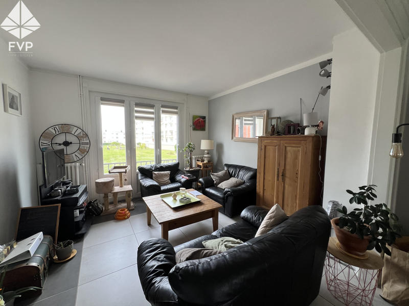 Maison - 92 m² - 4 pièces