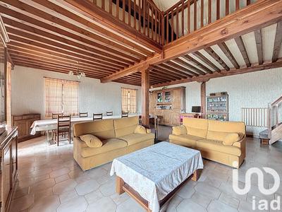 Maison - 270 m² - 7 pièces