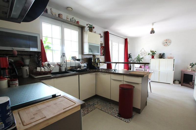 Maison traditionnelle - 178 m² - 7 pièces