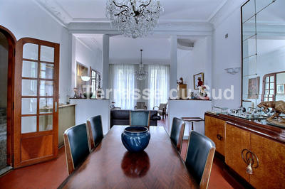 Maison - 218 m² - 7 pièces