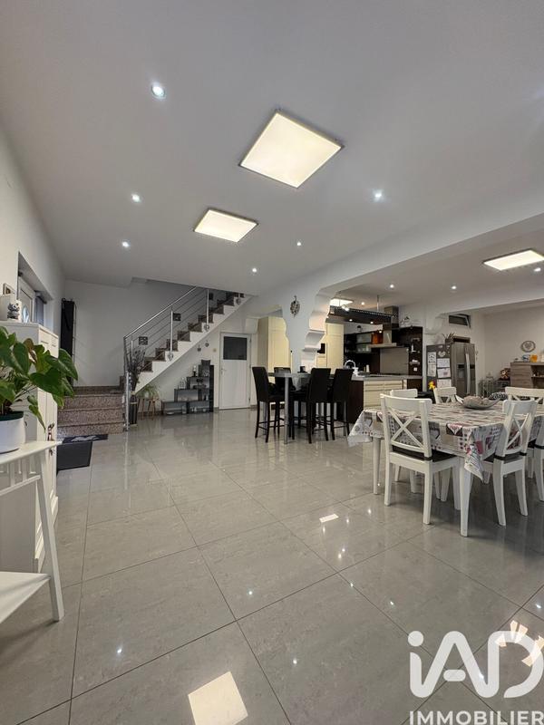 Maison - 163 m² - 6 pièces