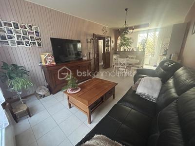 Maison - 86 m² - 4 pièces